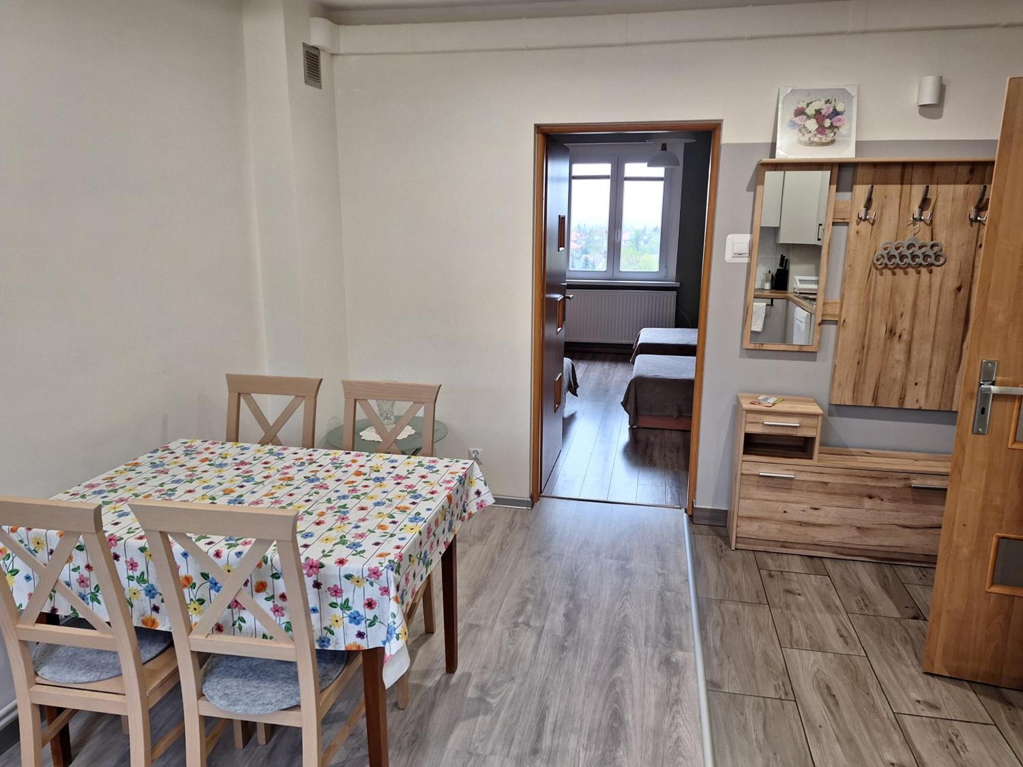 Apartament Pod Chelmcem Валбжих Екстер'єр фото